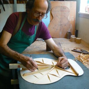 Joêl Laplane dans son atelier
